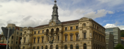 El ayuntamiento de Bilbao diseña un plan integral  y transversal para mitigar los efectos del calor extremo 